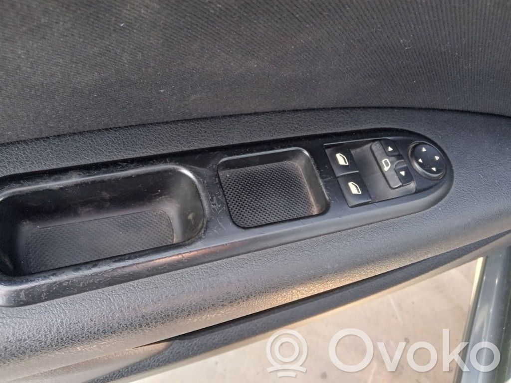 Peugeot 407 Electric window control switch 