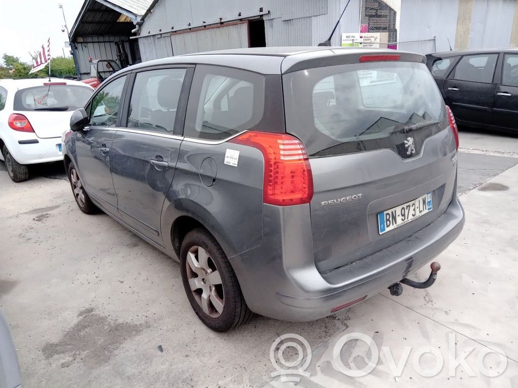 Peugeot 5008 Takajarrusatula 