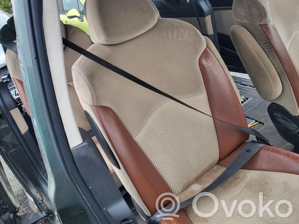 Peugeot 807 Cinturón delantero 
