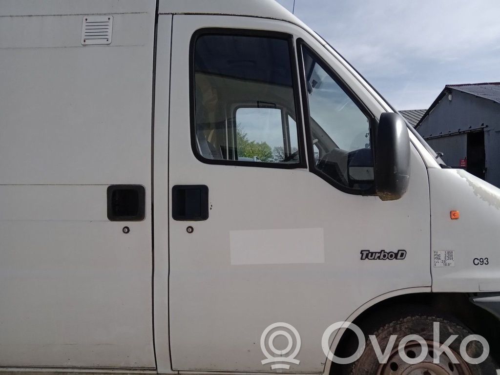 Durvis   9004Y5