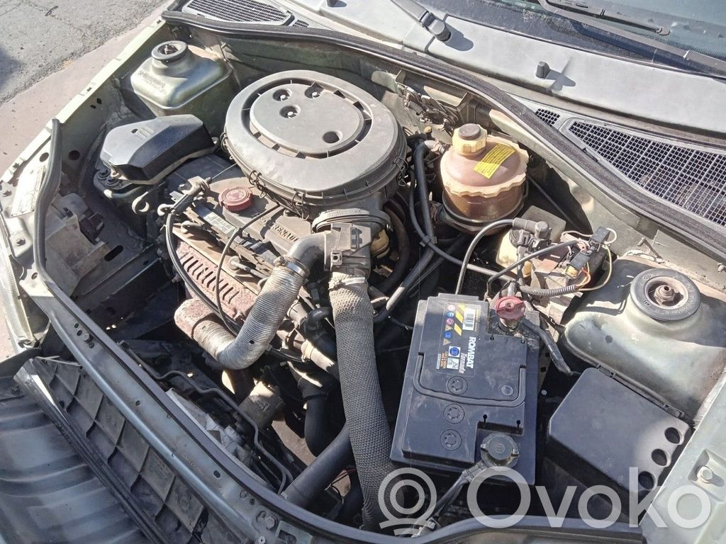 Renault Clio I Starteris 