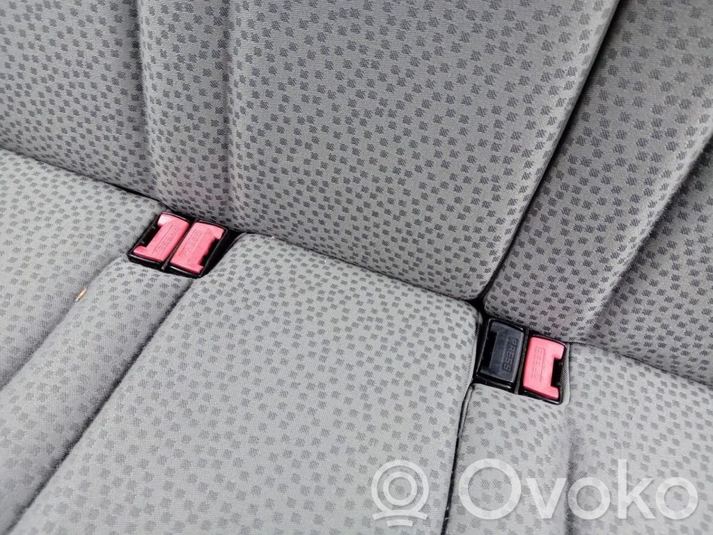 Renault Clio II Hebilla del cinturón de seguridad trasero 