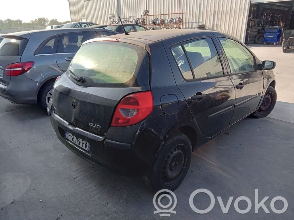 Renault Clio III Kolmas/lisäjarruvalo 