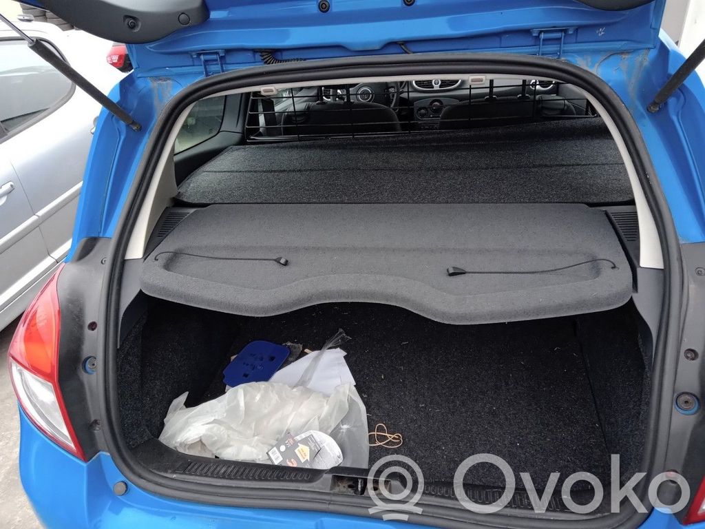 Renault Clio III Hattuhylly 