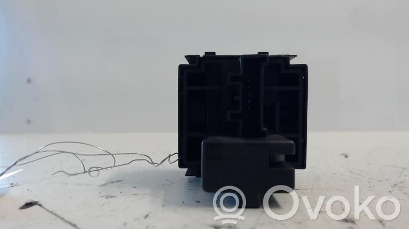Renault Clio IV Headlight level height control switch 