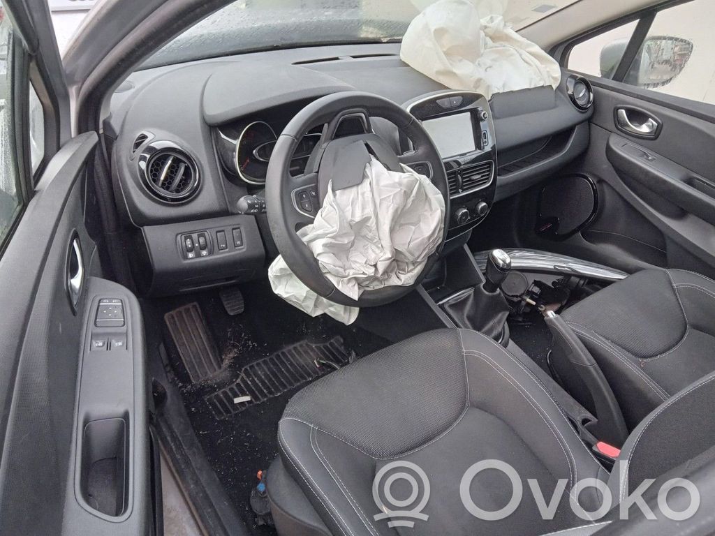 Renault Clio IV Ohjauspyörä 