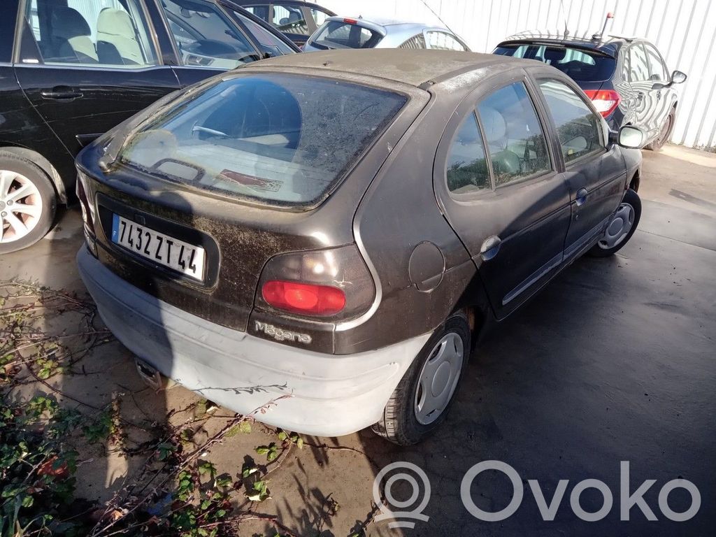 Renault Megane I Rear door lock 