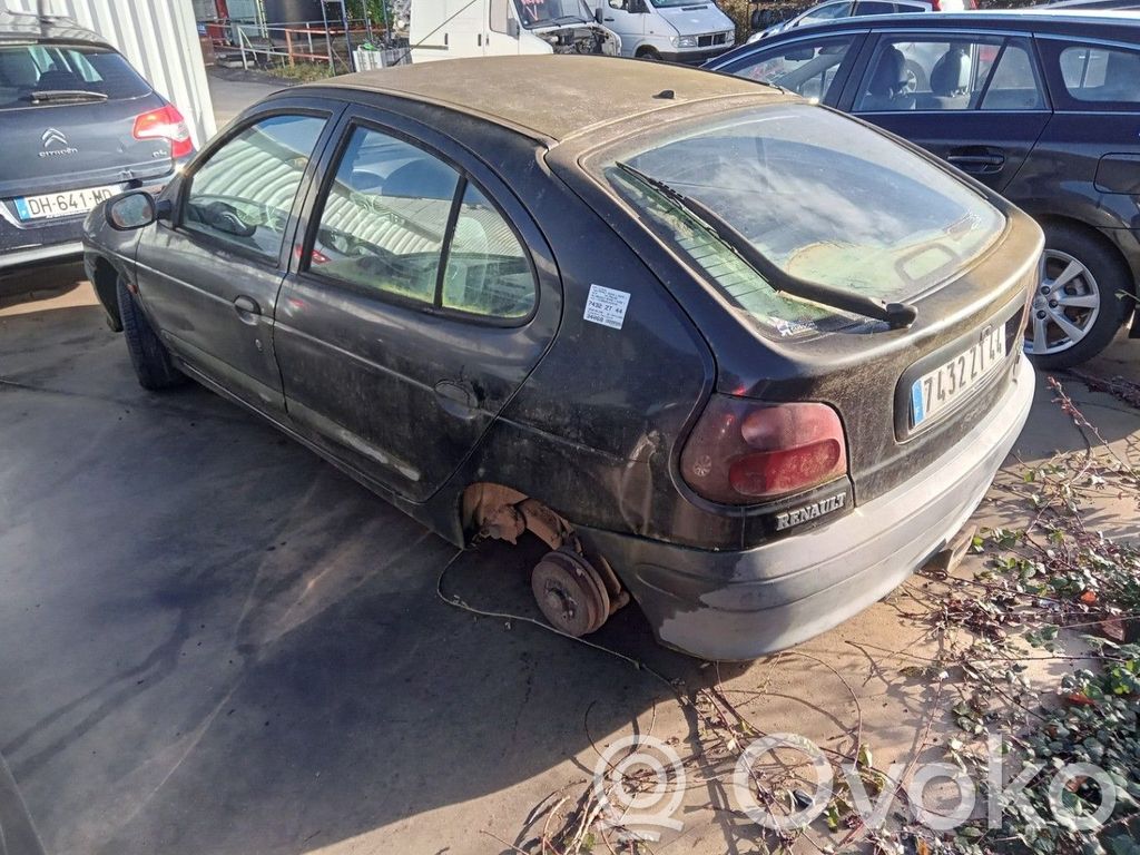 Renault Megane I Rear door lock 