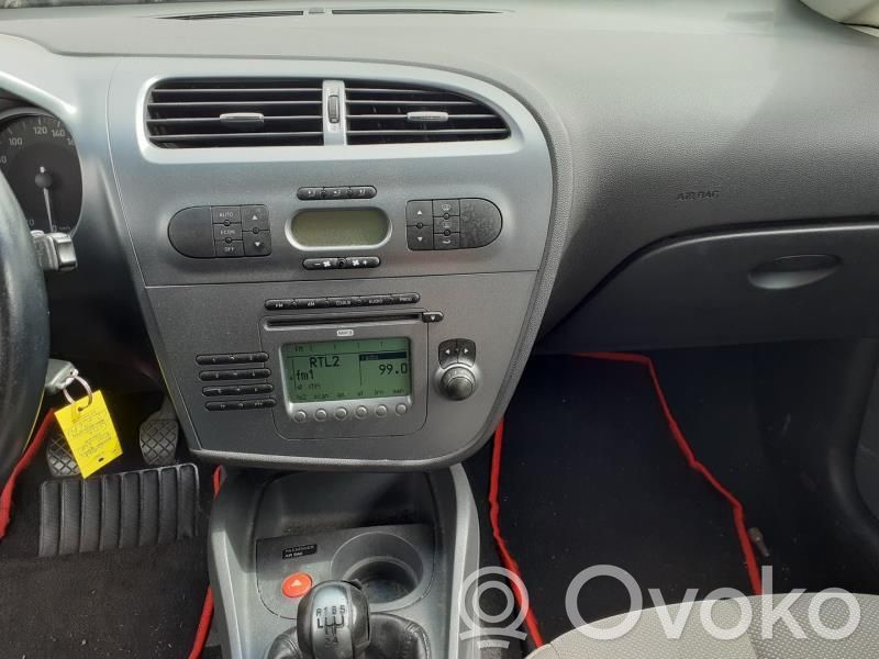 Seat Leon (1P) Juego guantera 