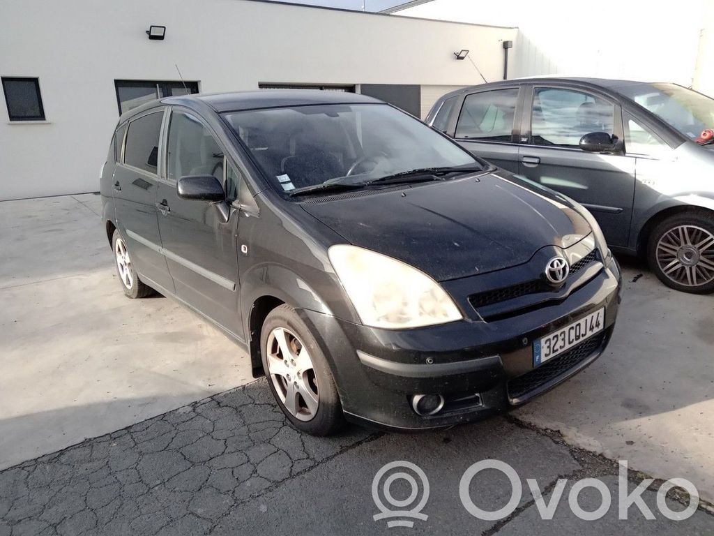 Toyota Corolla Verso E121 Front grill 