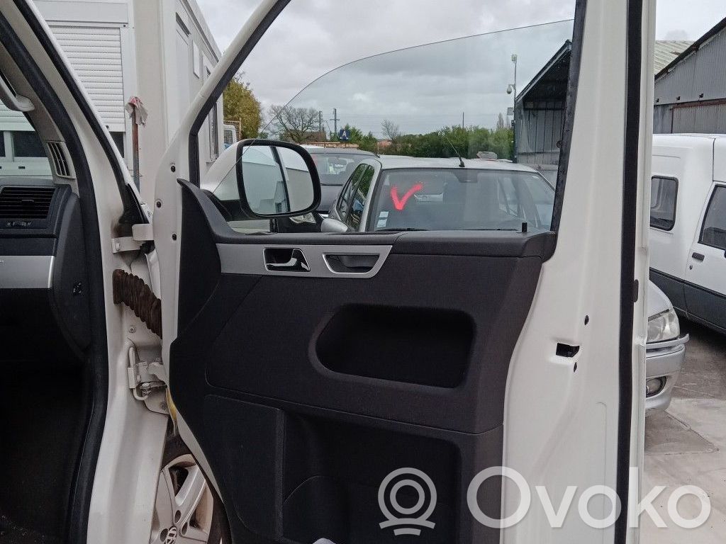 Volkswagen Multivan T5 Vetro del finestrino della portiera anteriore - quattro porte 