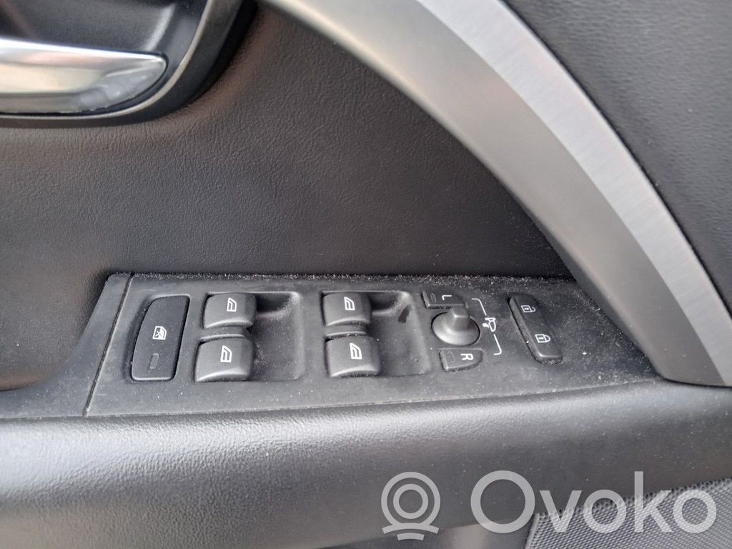 Volvo V70 Electric window control switch 