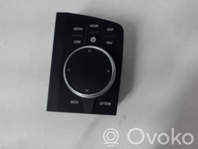 BMW 1 F40 Panel radia 