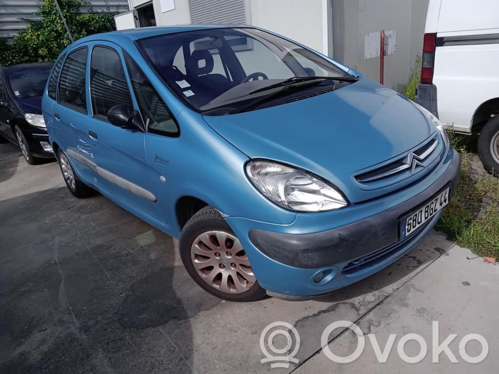 Citroen Xsara Picasso Silniczek wycieraczek szyby przedniej / czołowej 