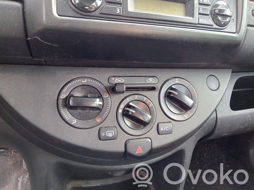 Nissan Note (E11) Climate control unit 