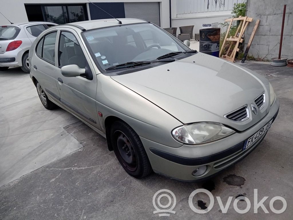 Etuapurunko   8200033099