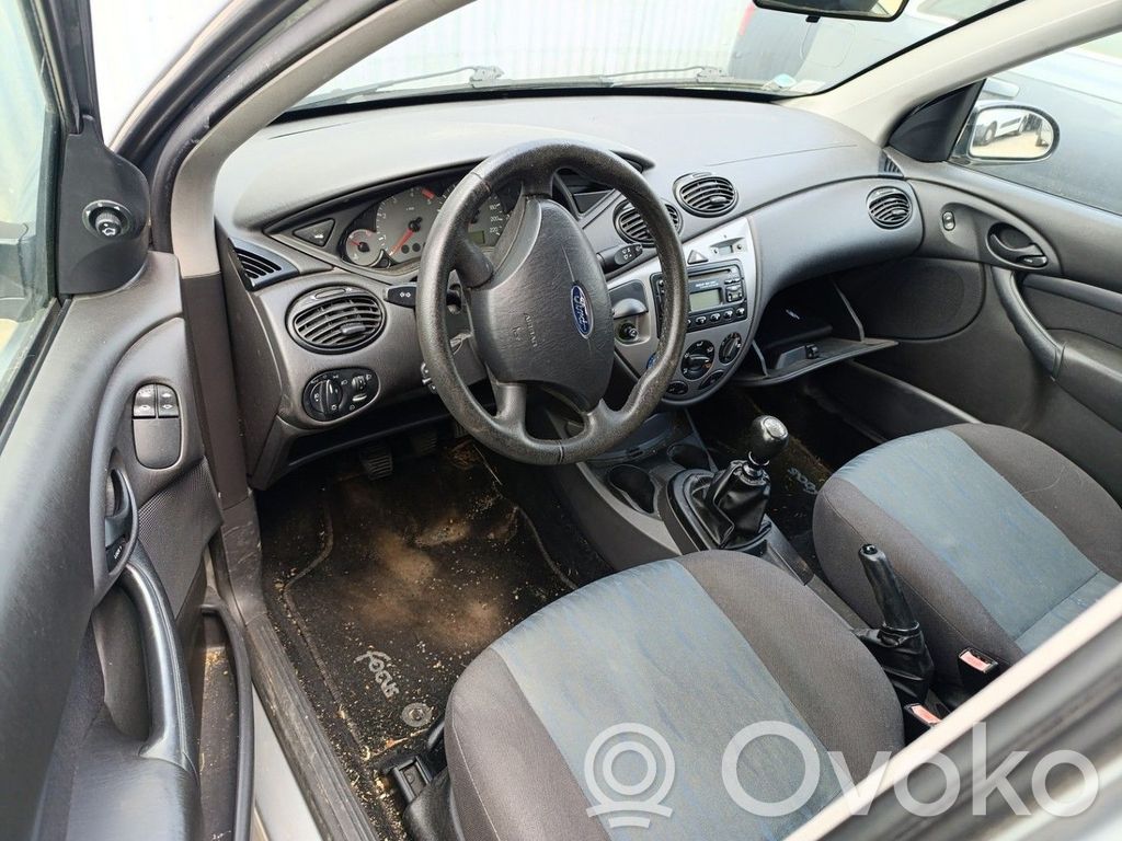 Ford Focus Manecilla interna puerta trasera 