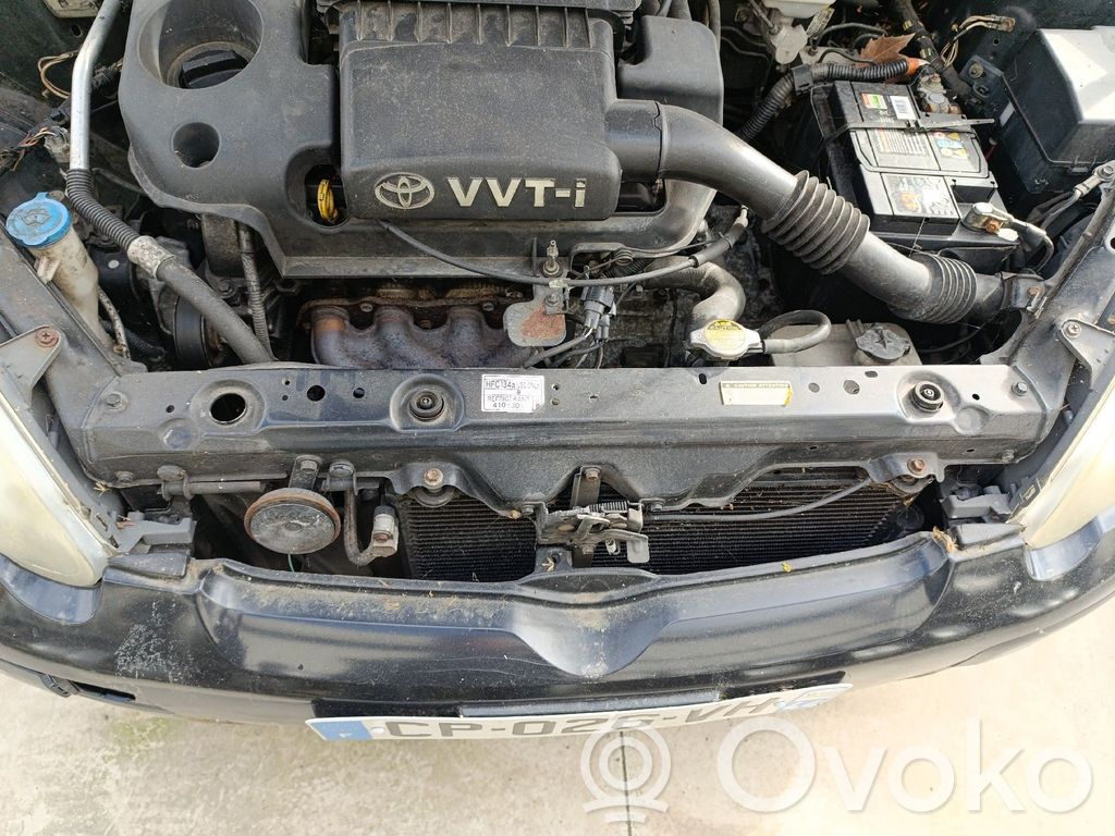 Toyota Yaris Chłodnica 