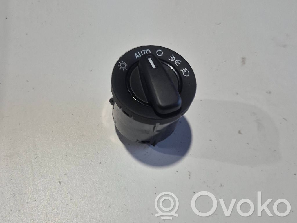 Dodge Challenger Light switch 