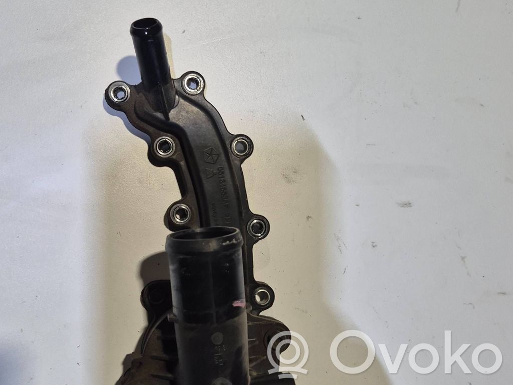 Dodge Challenger Termostat / Obudowa termostatu 