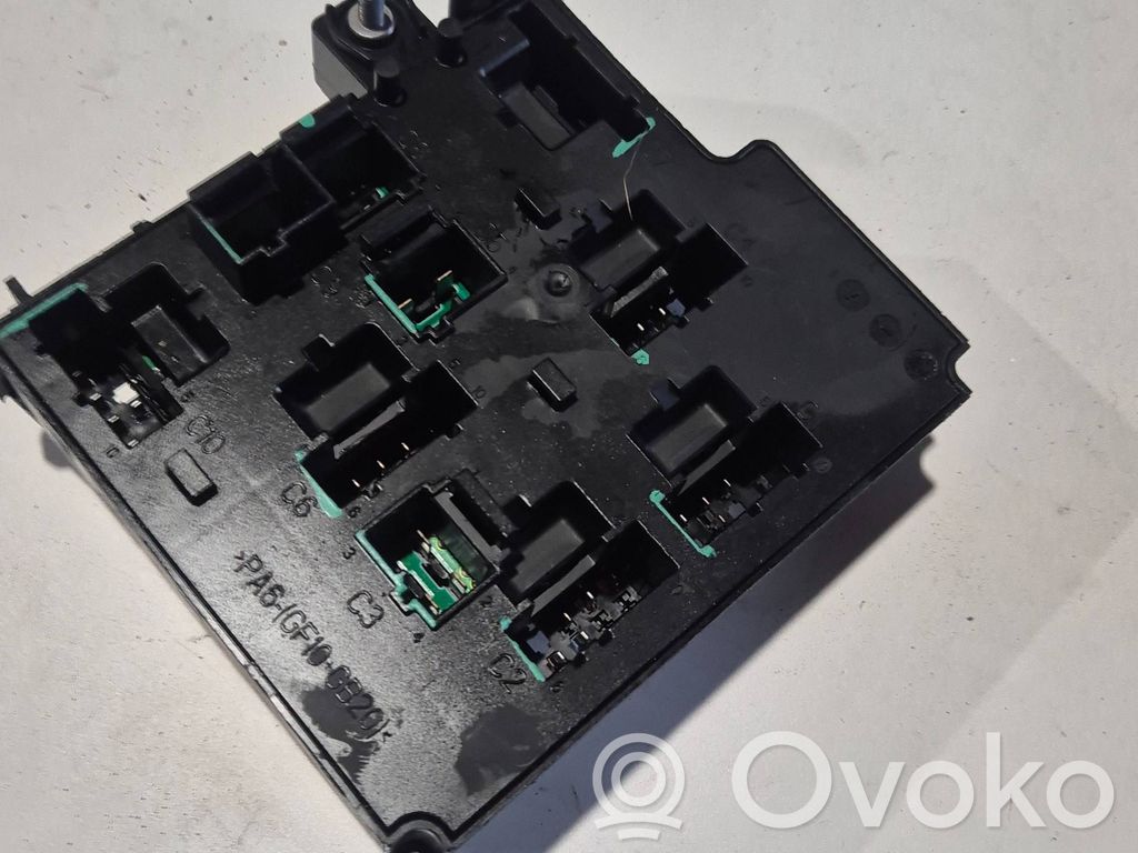 Volvo XC90 Fuse module 