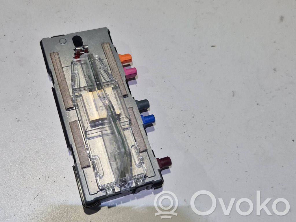 Volvo XC90 GPS-pystyantenni 