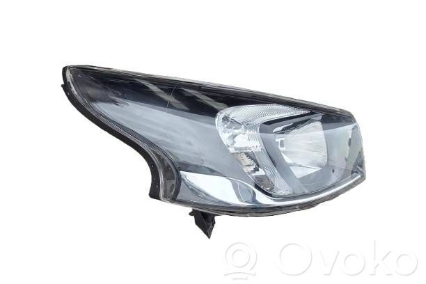 Opel Vivaro Scheinwerfer 
