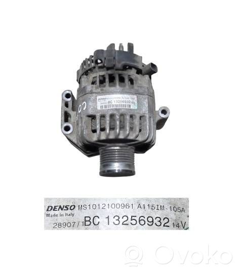 Opel Corsa D Alternador 