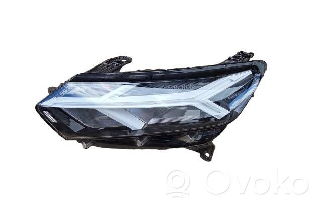 Dacia Sandero Lampa przednia 