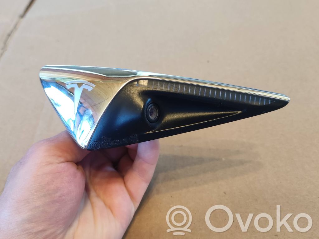 Tesla Model 3 Side fender camera 