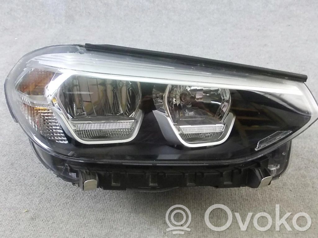 BMW X3 G01 Lampa przednia 