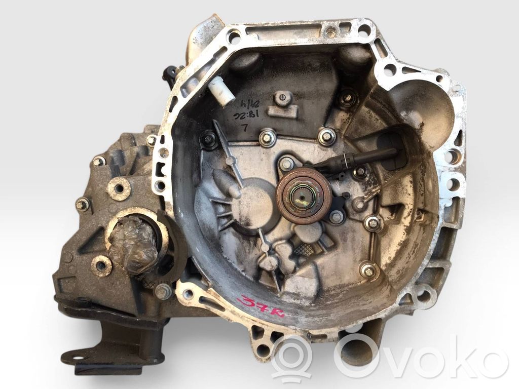 Nissan Micra K14 Caja de cambios manual de 5 velocidades 