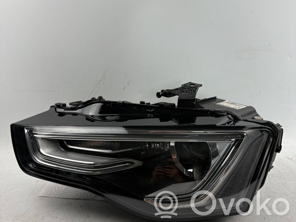 Audi A5 8T 8F Headlight/headlamp 