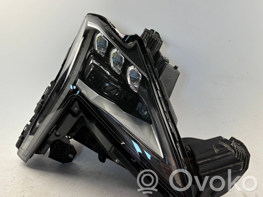 Scheinwerfer   1L011029,081L011029,1L011031,1LQ11029,1LQ11031