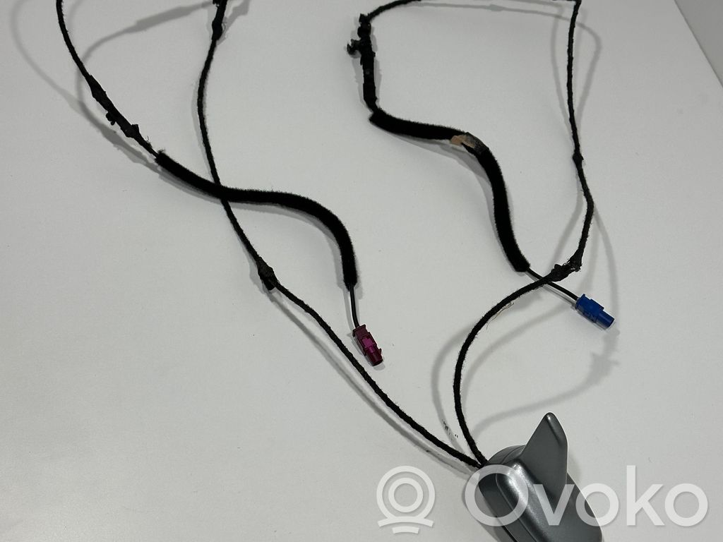 Audi A5 8T 8F GPS-pystyantenni 