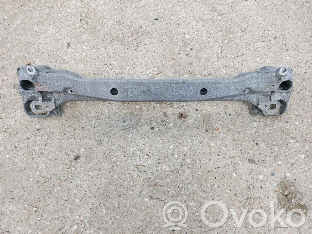 Priekinis traversas   4E0199205Q,4H0907409D