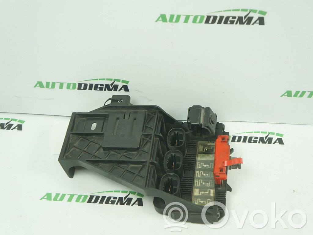Peugeot 407 Relé de control de corriente 
