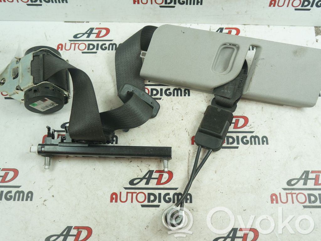 Opel Corsa D Cinturón delantero 