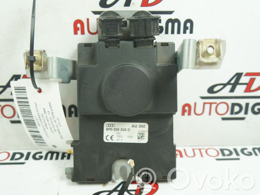 Audi A3 S3 8P Aerial antenna amplifier 