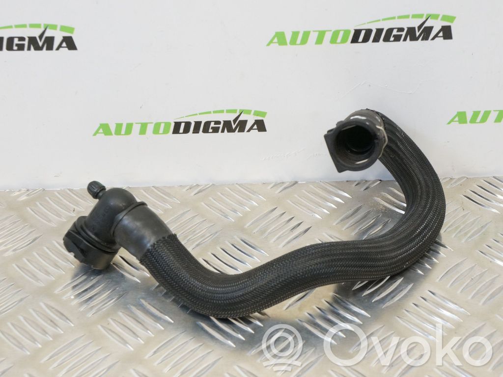 Peugeot 3008 II Engine coolant pipe/hose 