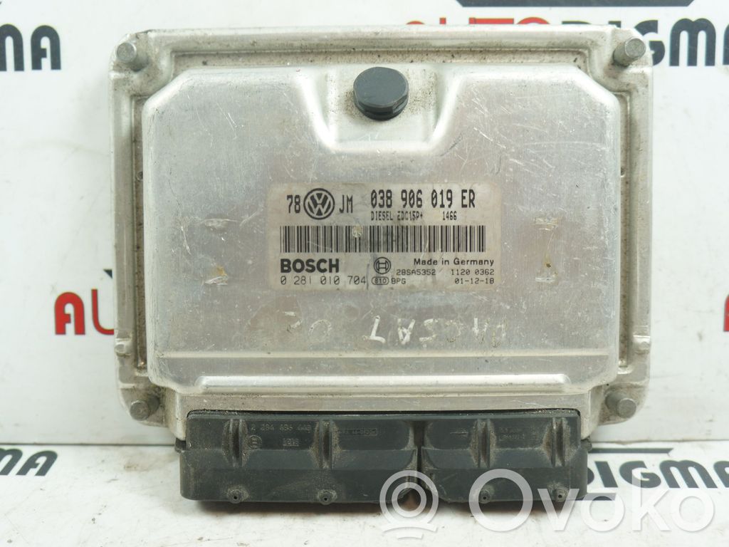 Volkswagen PASSAT B5.5 Engine control unit/module 