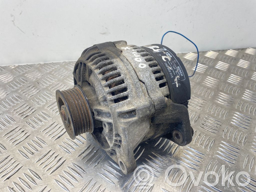 Audi A6 S6 C5 4B Generatorius 
