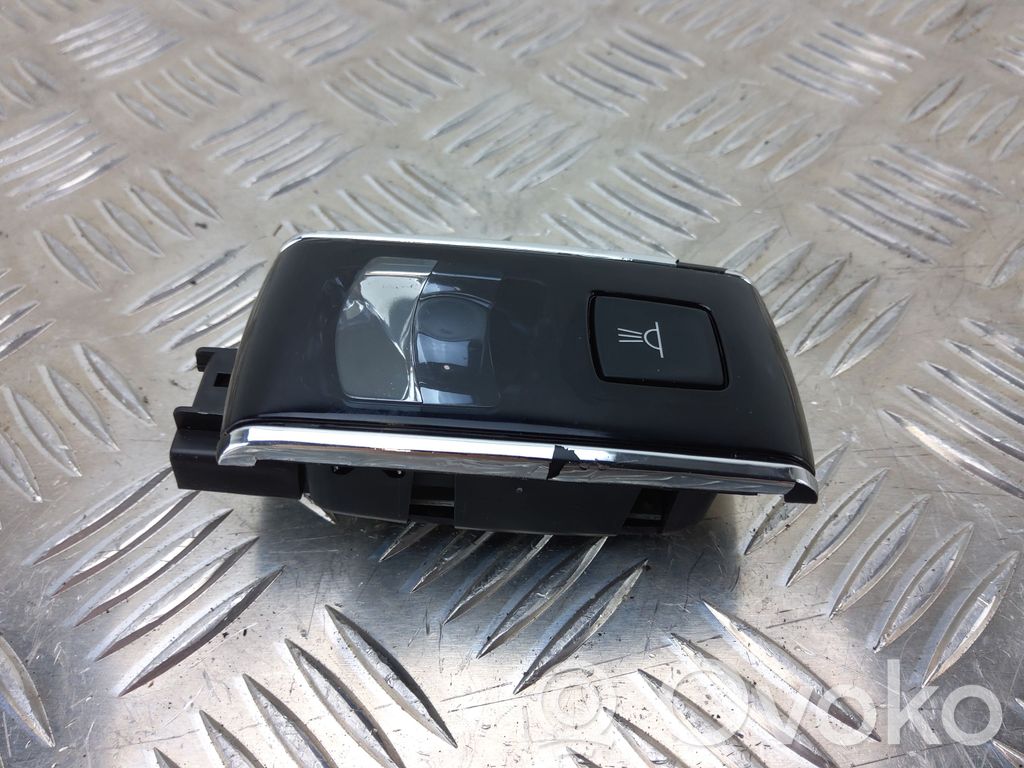 Peugeot 508 Front seat light 