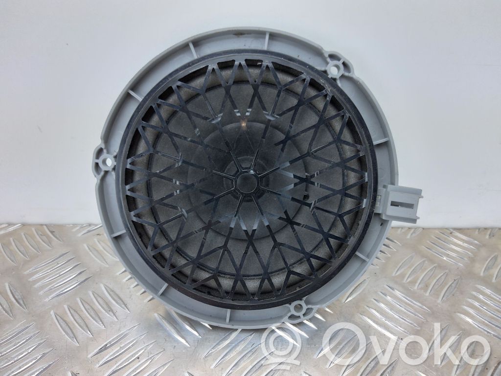 Peugeot 208 I Rear door speaker 
