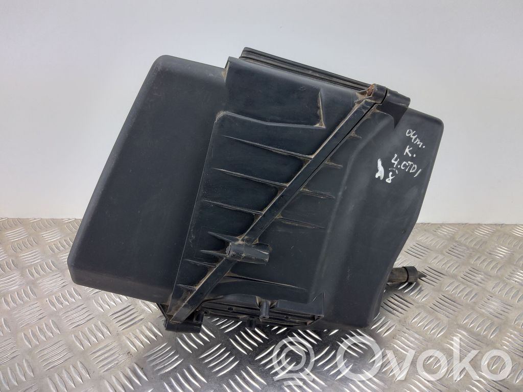 Air filter box   4E0129620