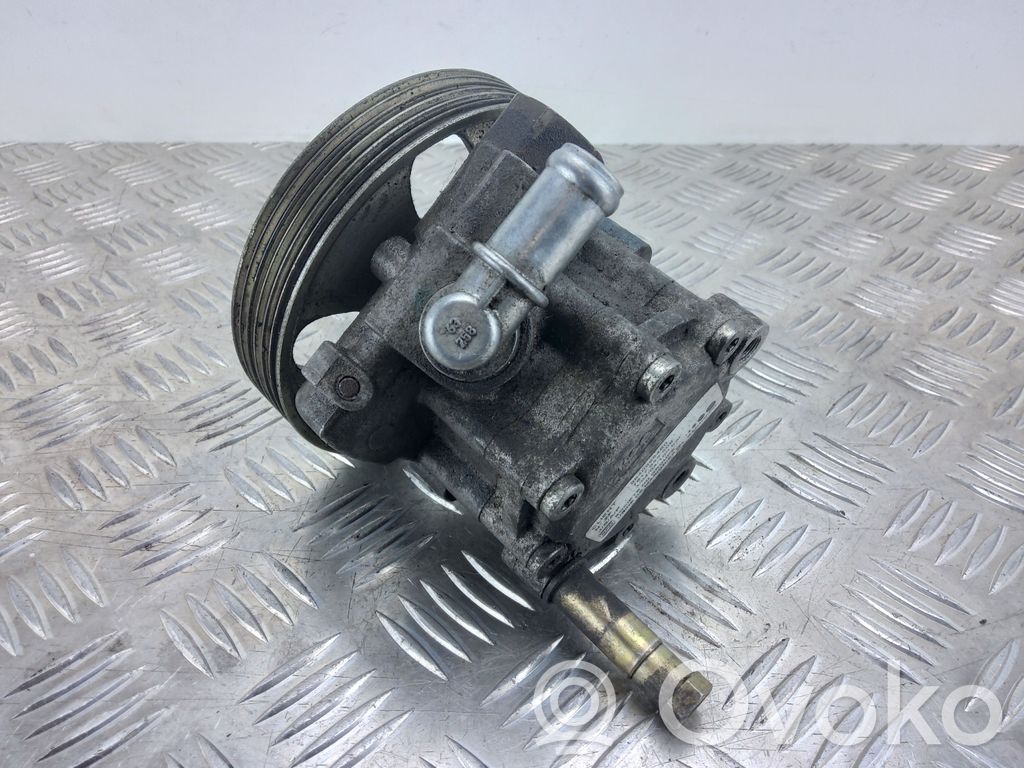 Peugeot 607 Power steering pump 