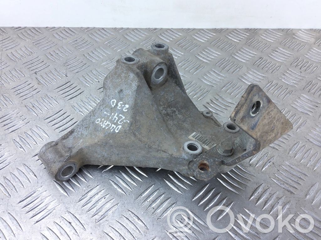 Fiat Ducato Engine mounting bracket 