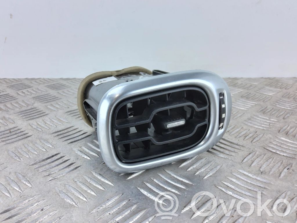 Citroen C3 Picasso Rejilla de ventilación central del panel 