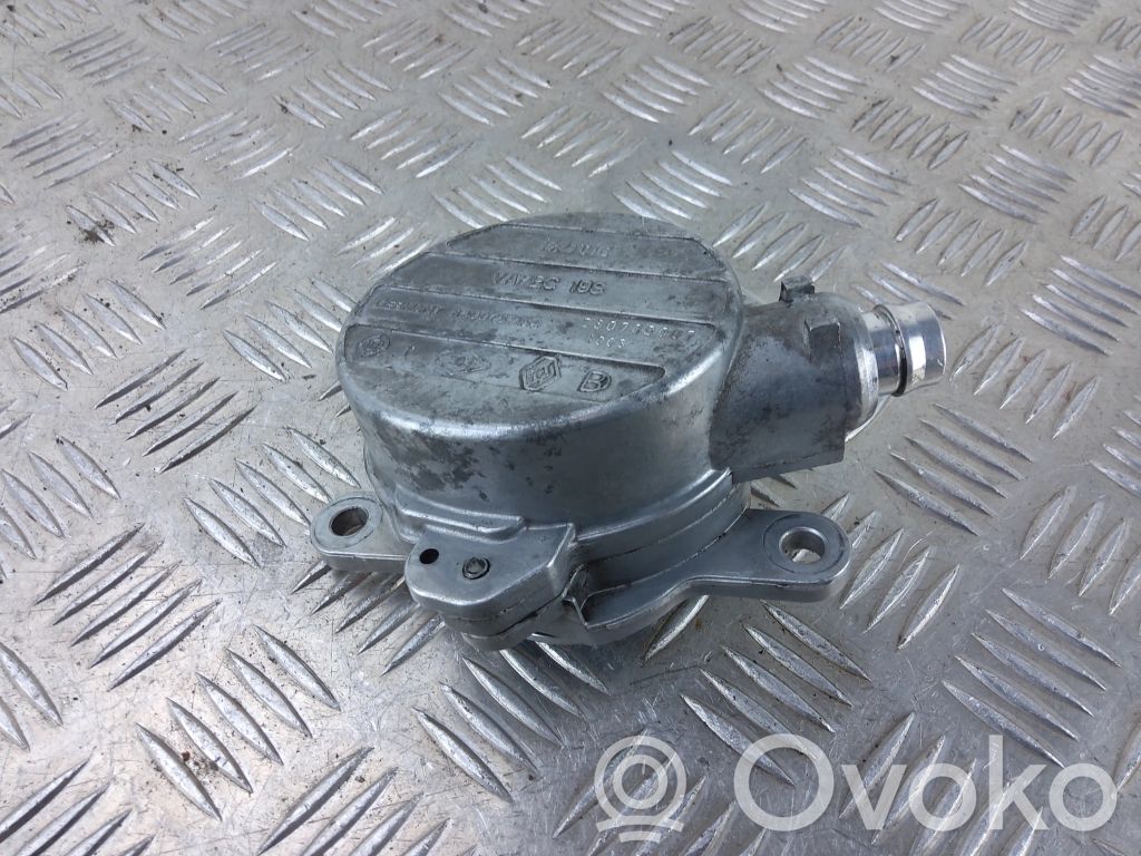 Renault Master II Vacuum pump 