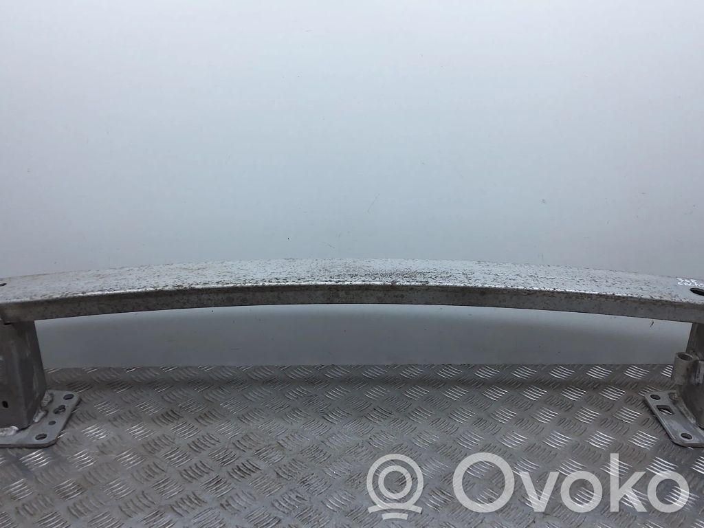Peugeot 308 Travesaño del parachoques trasero 